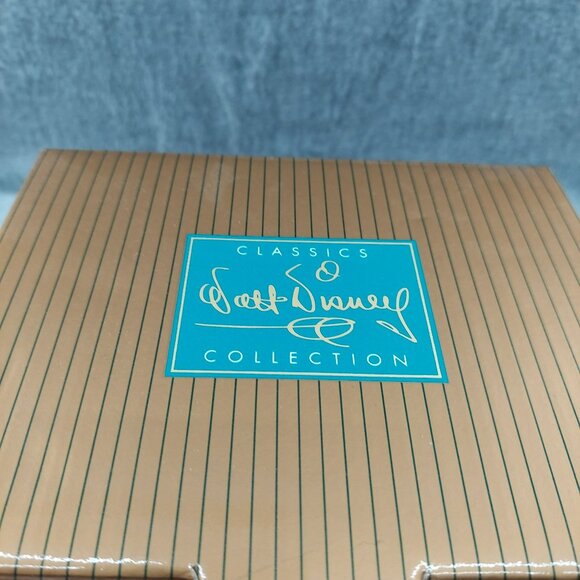 Walt Disney Lady And The Tramp Christmas Ornament Collectible 2001 - Picture 4 of 8